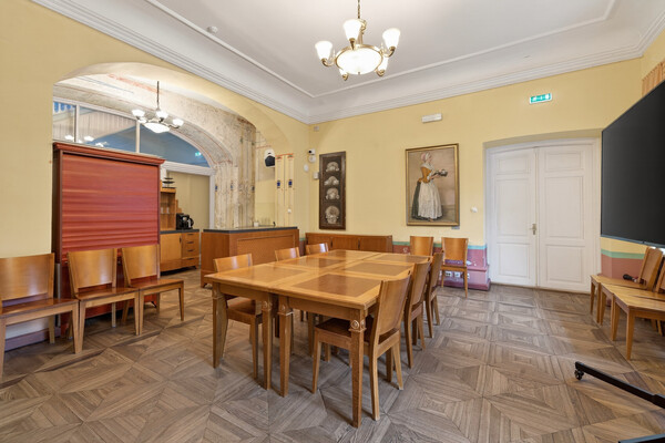 Linnamuuseumi väike saal