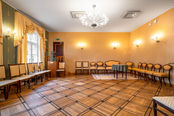 Laulupeomuuseumi väike saal